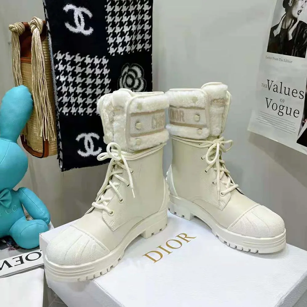 Dior D-Major Ankle Boot White Calfskin and Lambskin Wool for Women Dior D-Major Ankle Boot White Calfskin and Lambskin Wool for Women