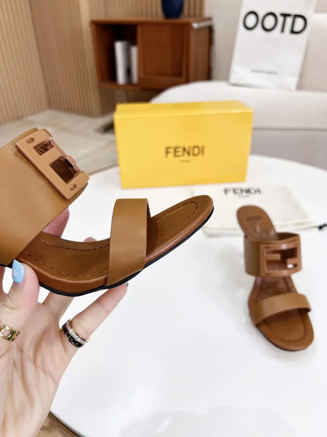 Fendi Baguette Brown Heels Fendi Baguette Brown Heels