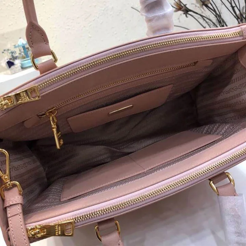 Prada Prada Galleria Bag in Saffiano Leather for Women in Pink