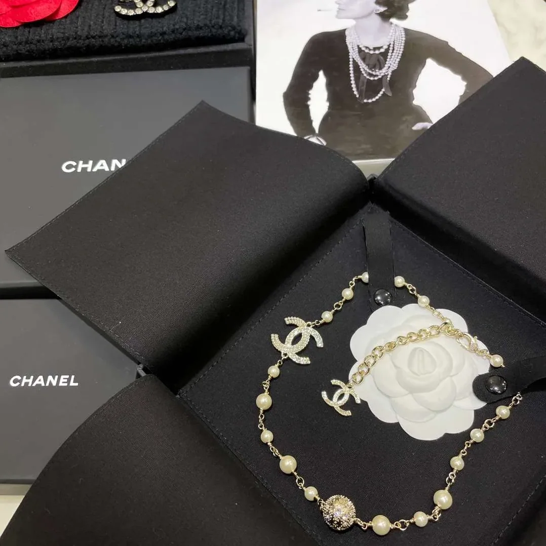 Chanel Round Crystal Pearl Necklace Gold