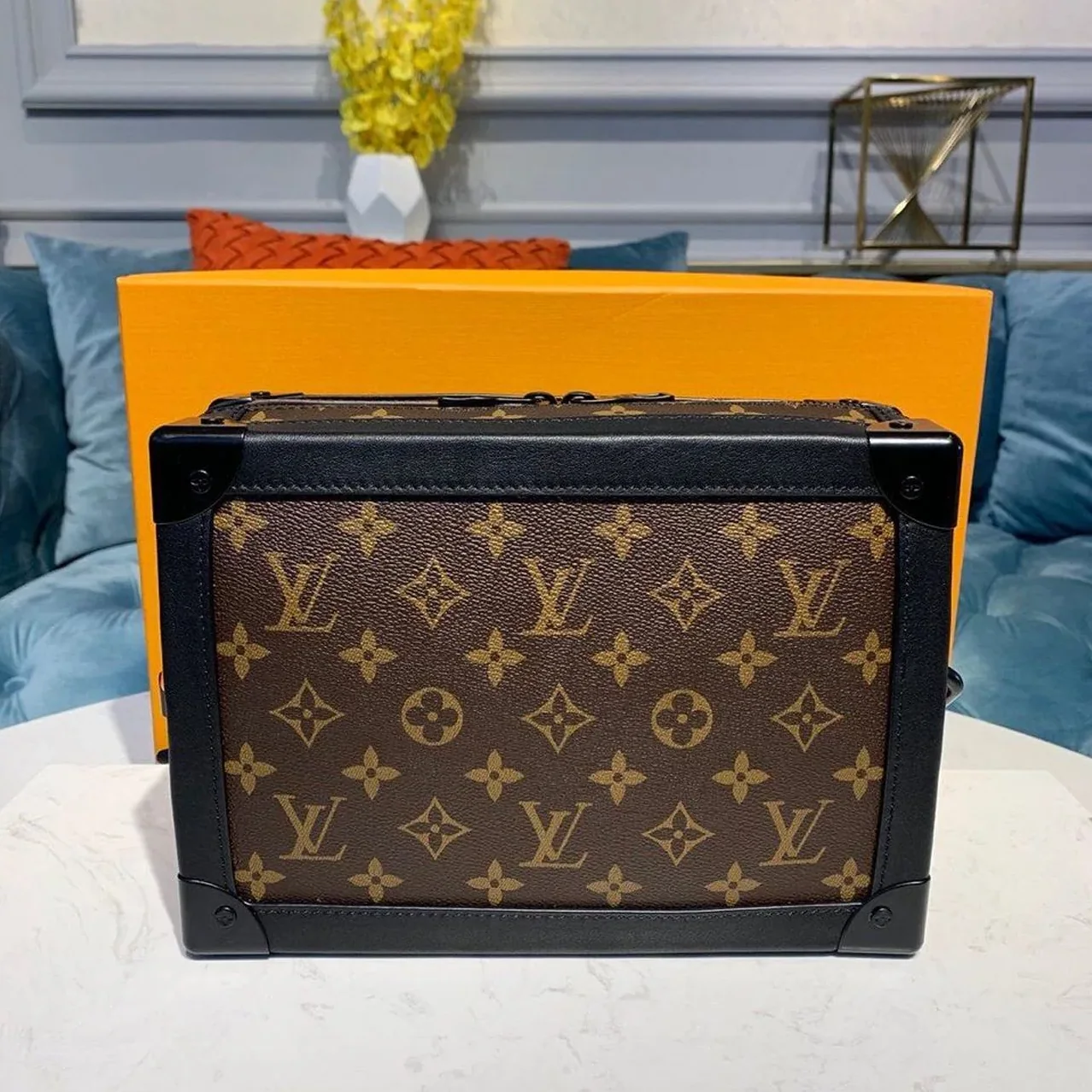 Louis Vuitton Soft Trunk Crossbody / Brown Monogram Canvas Black Hardware Louis Vuitton Soft Trunk Crossbody / Brown Monogram Canvas Black Hardware