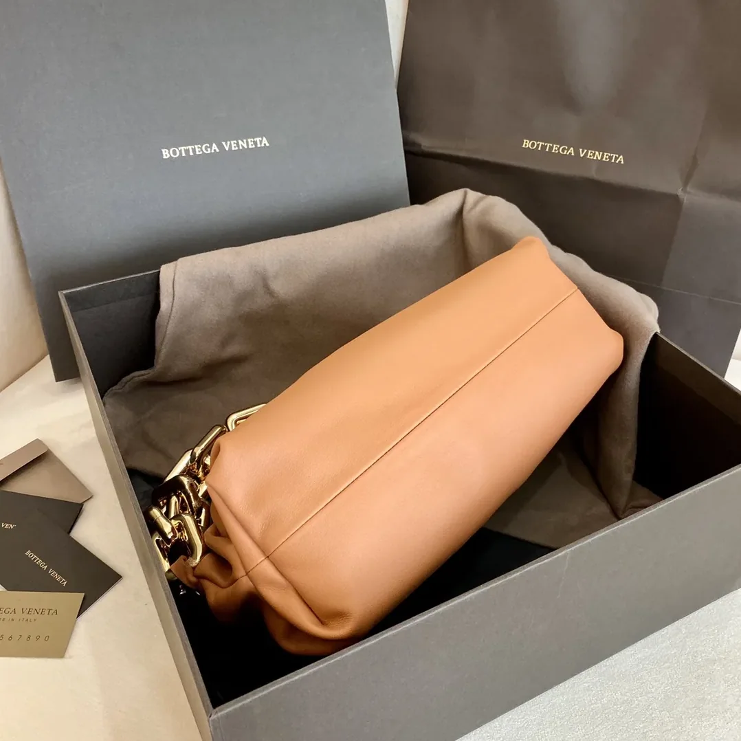 Bottega Veneta Chain Pouch Light Orange Bottega Veneta Chain Pouch Light Orange