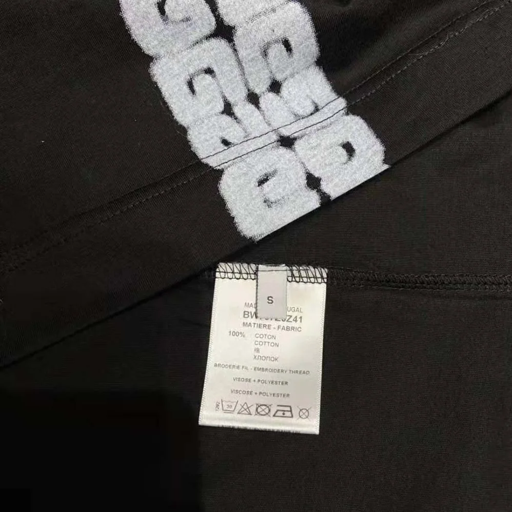 Givenchy T-shirt with Tag Effect 4G Webbing for Men in Black