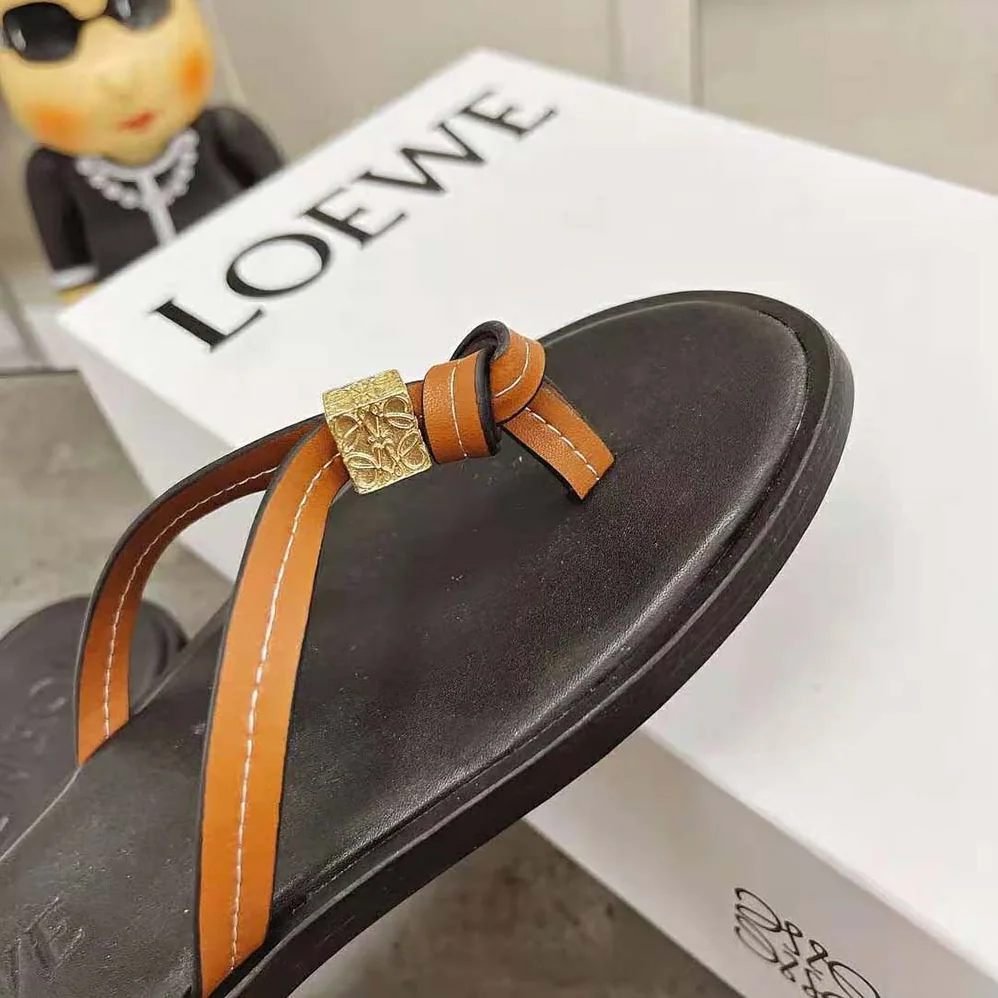Loewe Dice Flip Flop in Calfskin for Women in Black Loewe Dice Flip Flop in Calfskin for Women in Black
