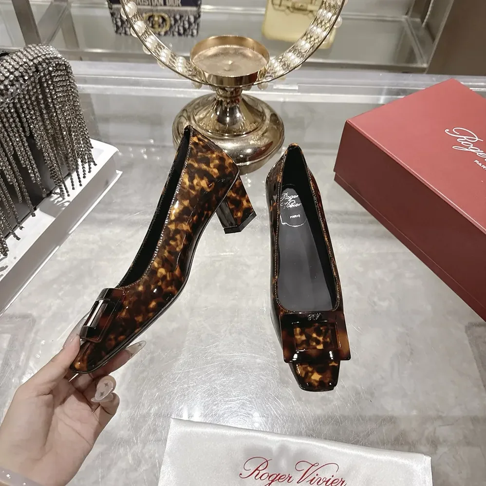 Roger Vivier Belle Vivier Pumps In Patent Leather for Women