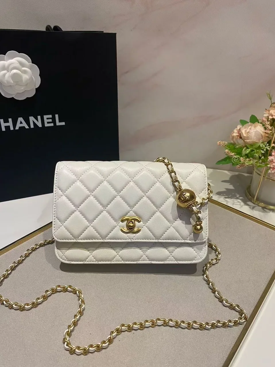Chanel Woc Wallet On Chain Pink / Chanel Woc Wallet On Chain Pink /