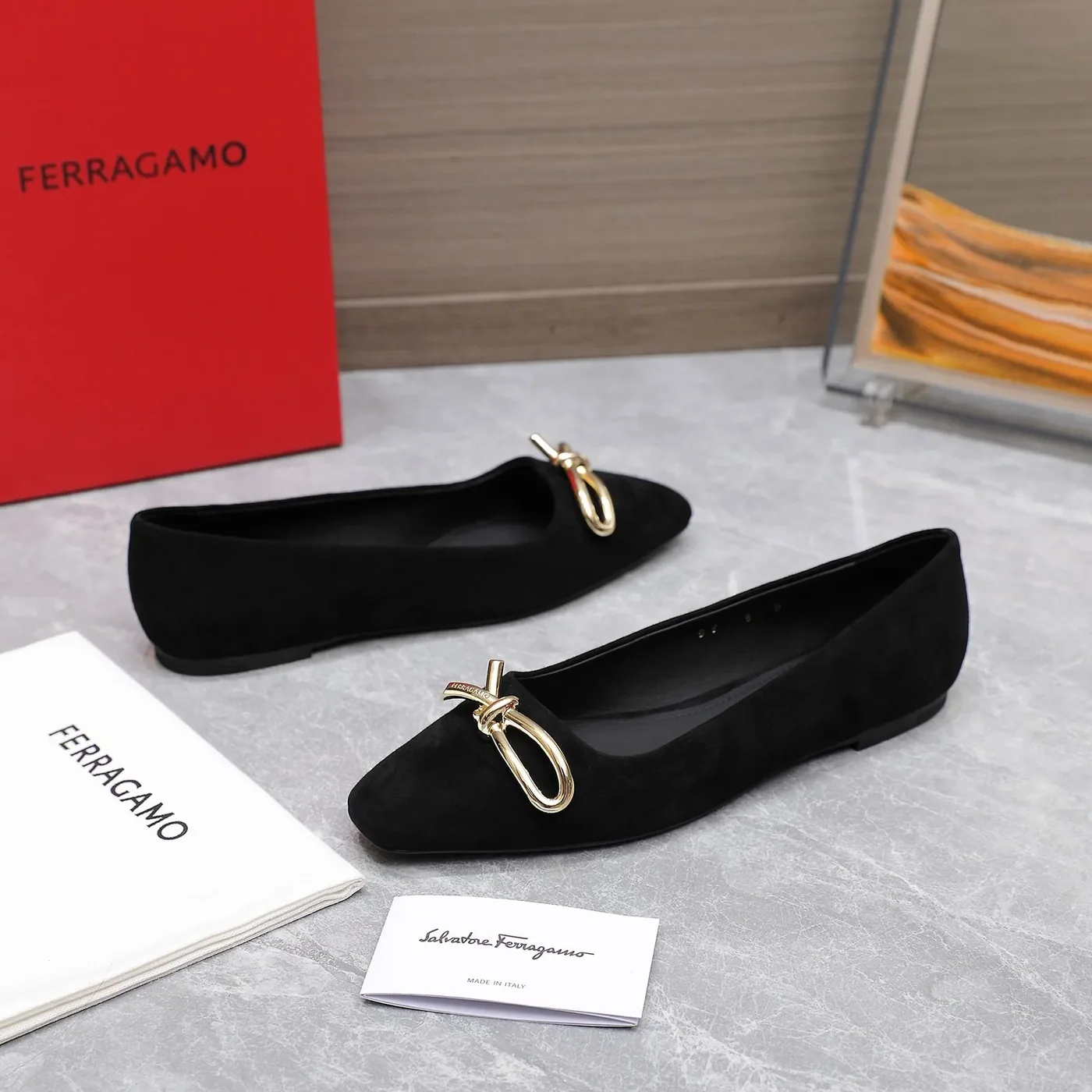 Ferragamo Ballet Flat With Asymmetric Bow Black 01H388 Ferragamo Ballet Flat With Asymmetric Bow Black 01H388