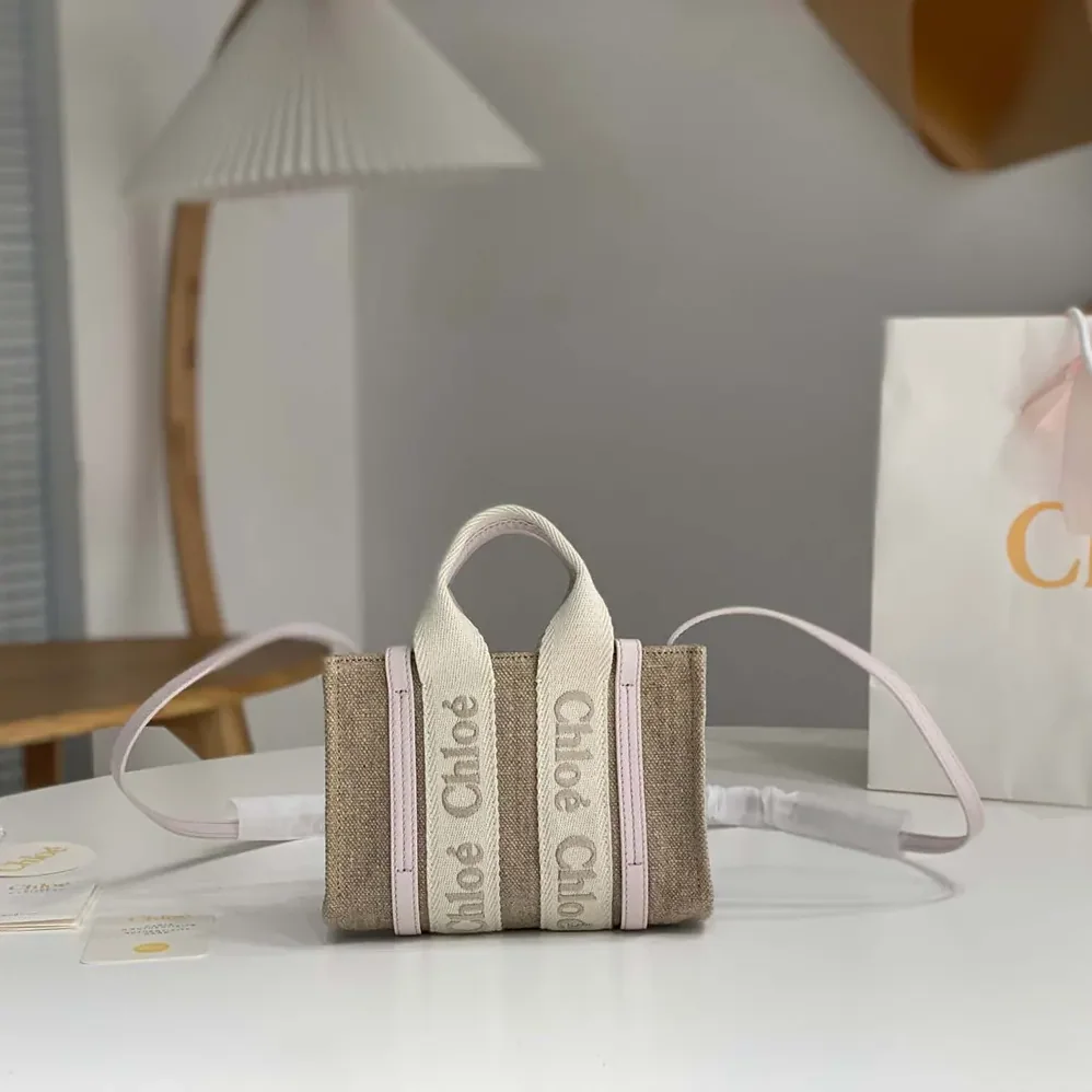 Chloe Mini Woody Tote Bag in Linen & Leather for Women in Pink