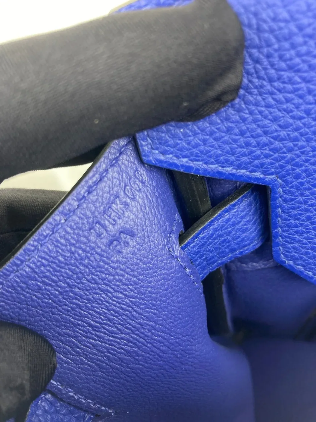 Hermes Birkin 30 Top Handle Bag in Blue Gold Hardware Hermes Birkin 30 Top Handle Bag in Blue Gold Hardware