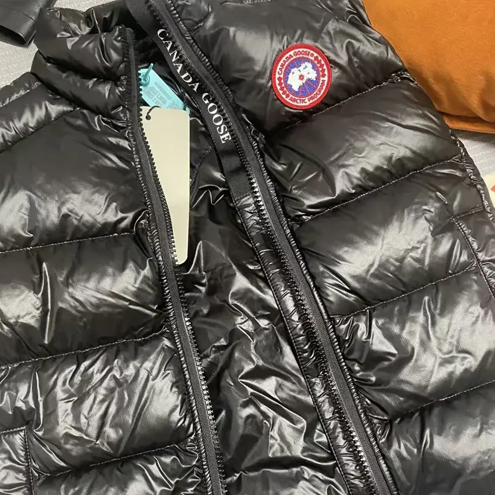 Canada Goose Crofton Vest with Recycled Feather-Light-Ripstop for Women in Black Canada Goose Crofton Vest with Recycled Feather-Light-Ripstop for Women in Black