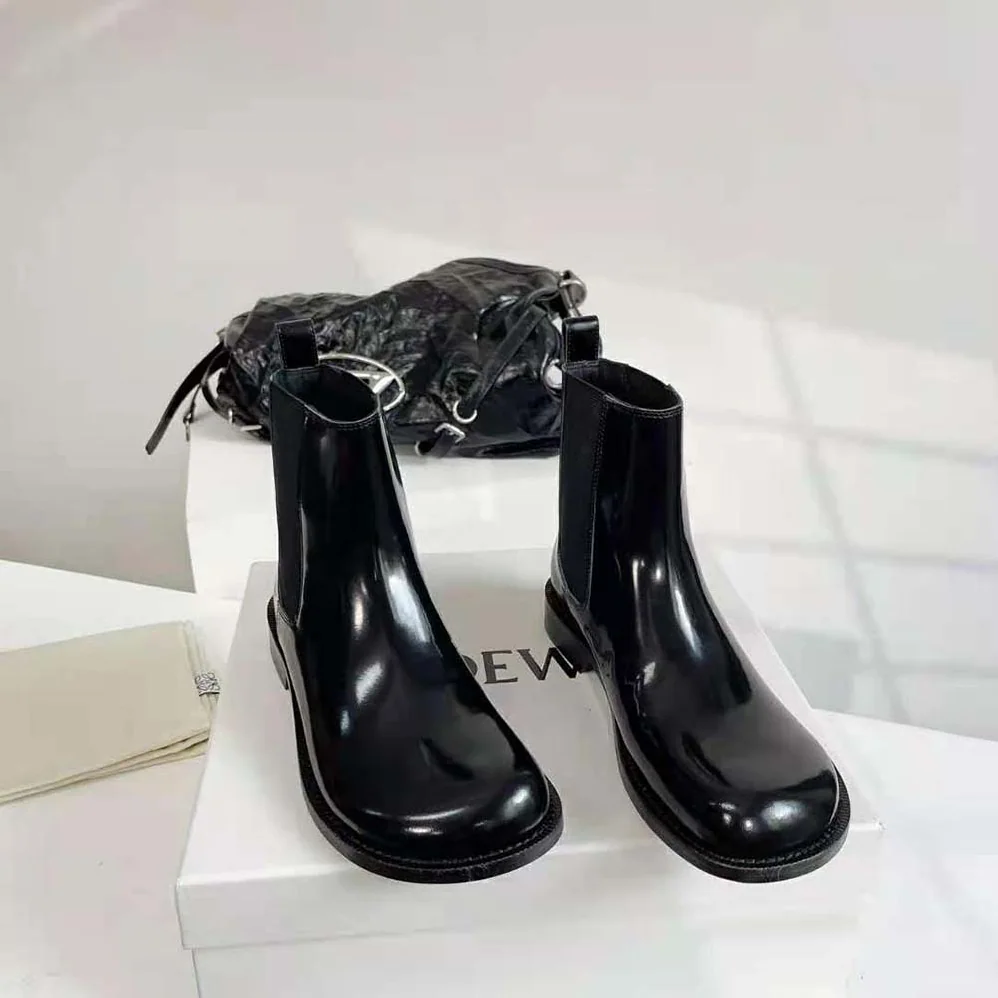 Loewe Campo Chelsea Boot in Brushed Calfskin for Men in Black Loewe Campo Chelsea Boot in Brushed Calfskin for Men in Black