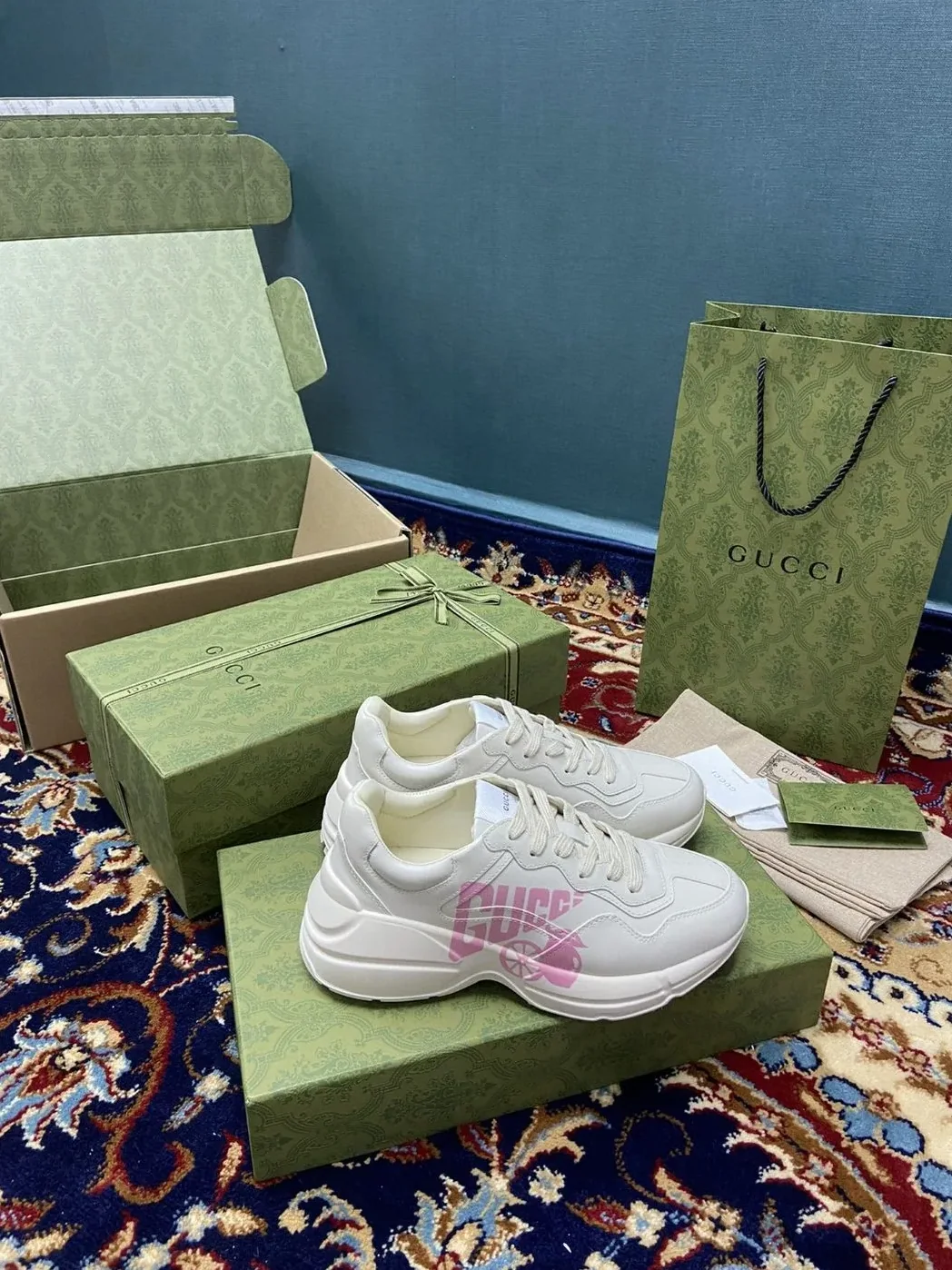 Gucci Rhyton Sneakers With Lemon Gucci White Ivory for Women Gucci Rhyton Sneakers With Lemon Gucci White Ivory for Women