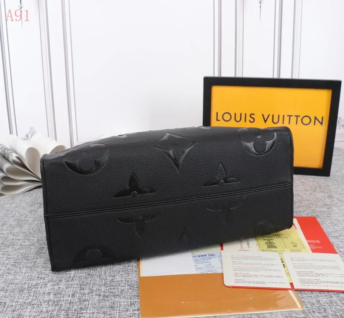 Louis Vuitton Onthego MM Tote Bag / Monogram Empreinte Black Gold Hardware