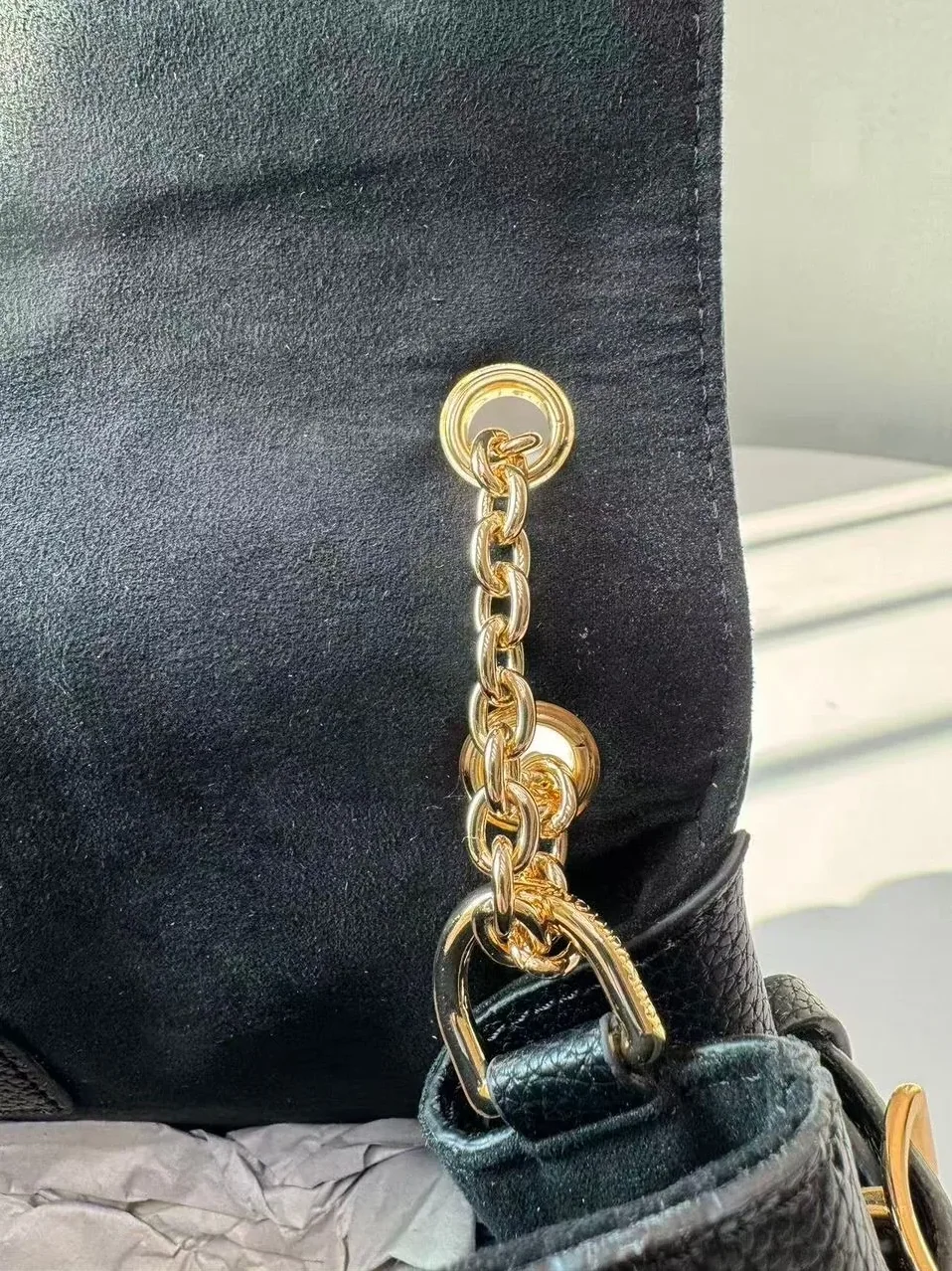 Louis Vuitton Anytime Flap Bag Black /