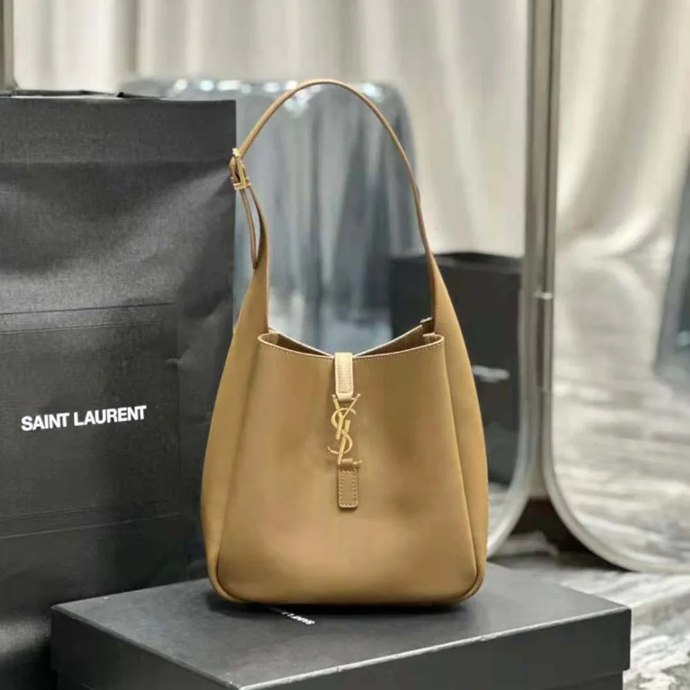 Saint Laurent YSL Le 5 à 7 Soft Small in Smooth Leather for Women in Brown Saint Laurent YSL Le 5 à 7 Soft Small in Smooth Leather for Women in Brown