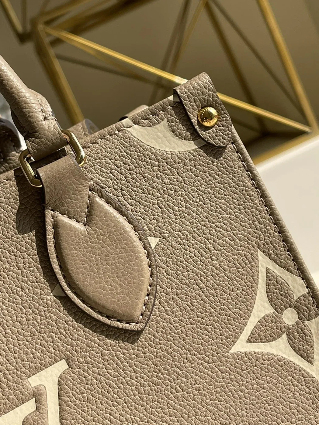 Louis Vuitton Handle Bag Light in Brown Louis Vuitton Handle Bag Light in Brown
