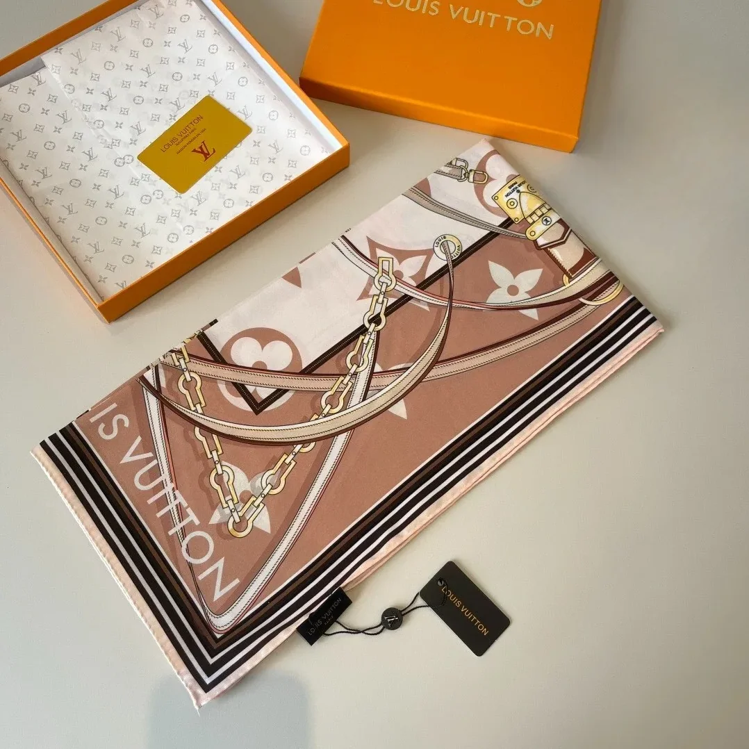 Louis Vuitton Ultimate Monogram Square 90 Scarf Dune / Louis Vuitton Ultimate Monogram Square 90 Scarf Dune /