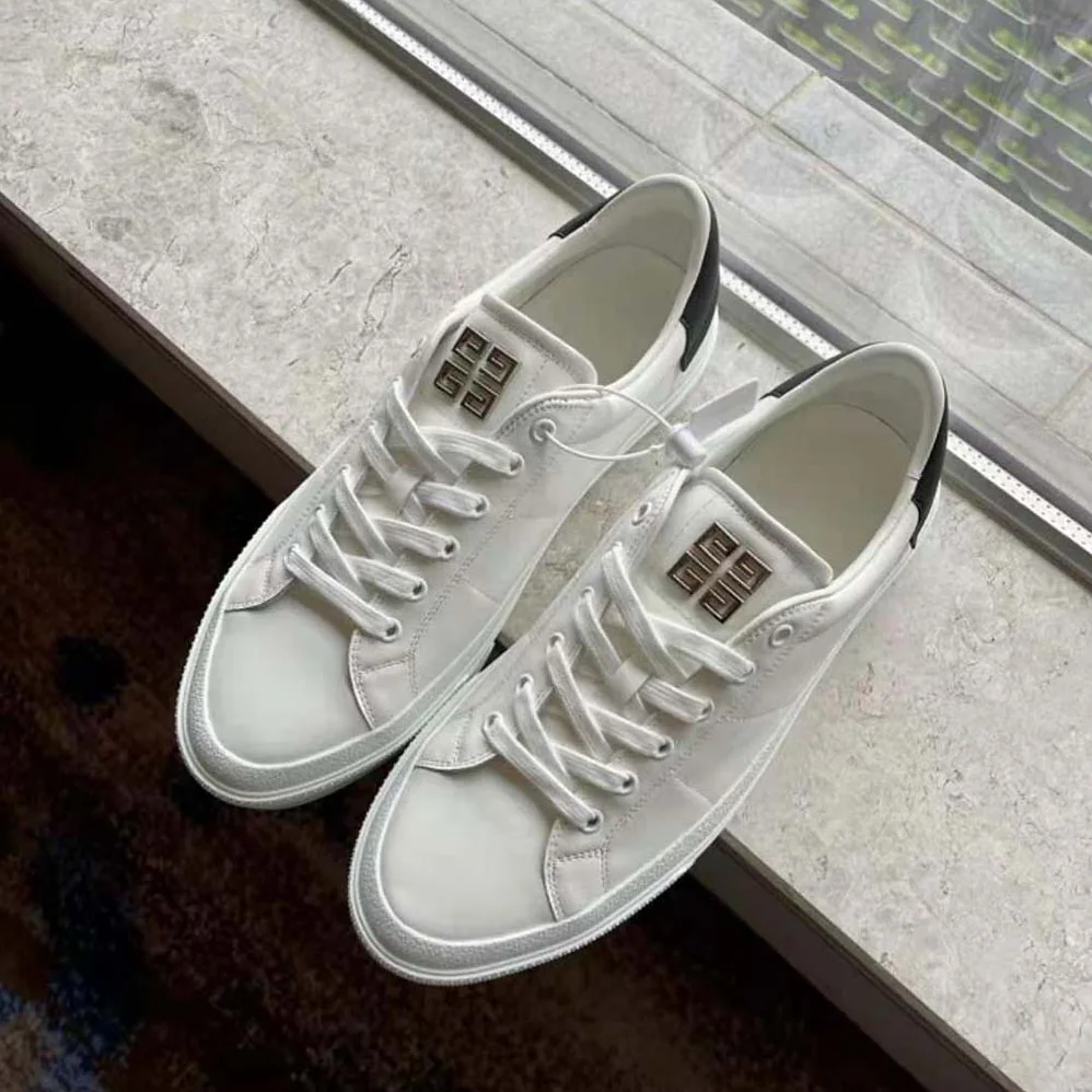 Givenchy Sneakers City Sport in Two Tone Leather for Men in White Givenchy Sneakers City Sport in Two Tone Leather for Men in White