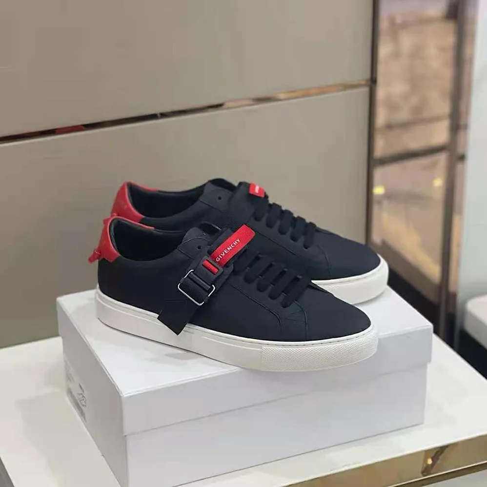 Givenchy Sneakers in Leather with Strap for Men in Black