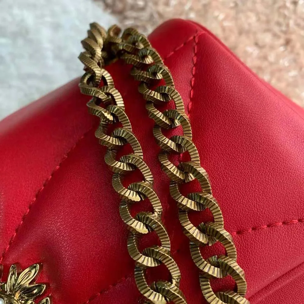 Dolce Gabbana D&G Large Devotion Shoulder Bag in Quilted Nappa Leather for Women in Red