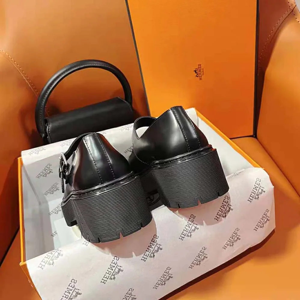 Hermes Hoxton Oxford Shoe for Women in Black Hermes Hoxton Oxford Shoe for Women in Black