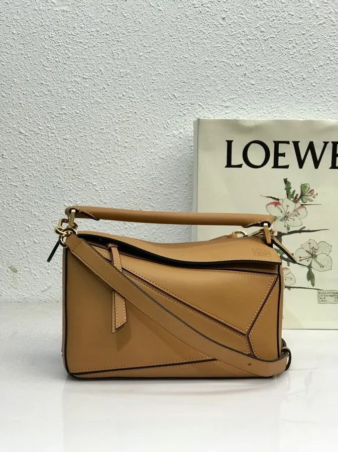 Loewe Small Puzzle Bag Brown /