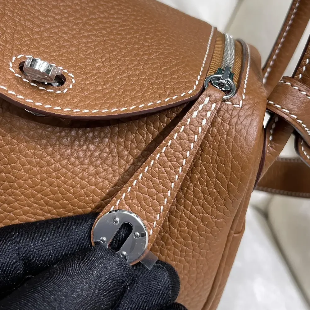 Hermes Lindy Mini 19 in Clemence Leather for Women in Brown/Silver