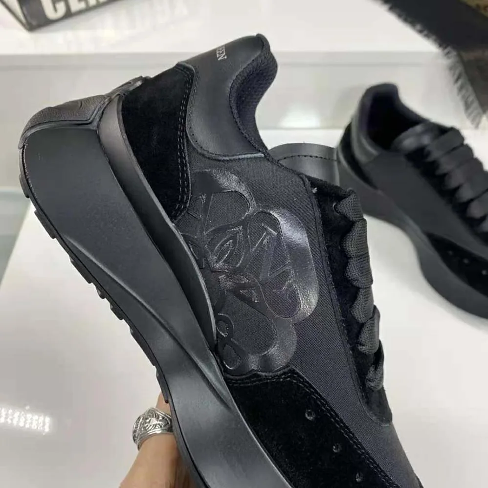 Alexander Mcqueen Sprint Runner in Calf Leather for Unisex in Black