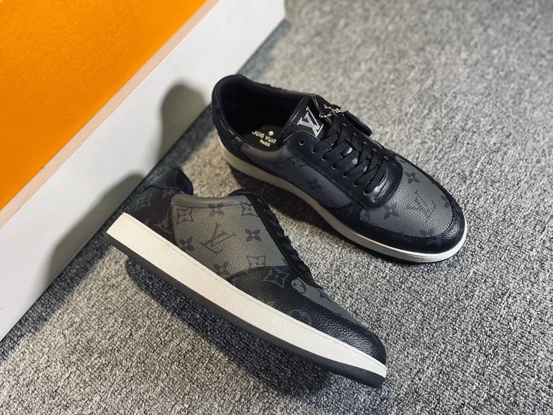 Louis Vuitton Rivoli Sneaker Black LV 1A8EB5