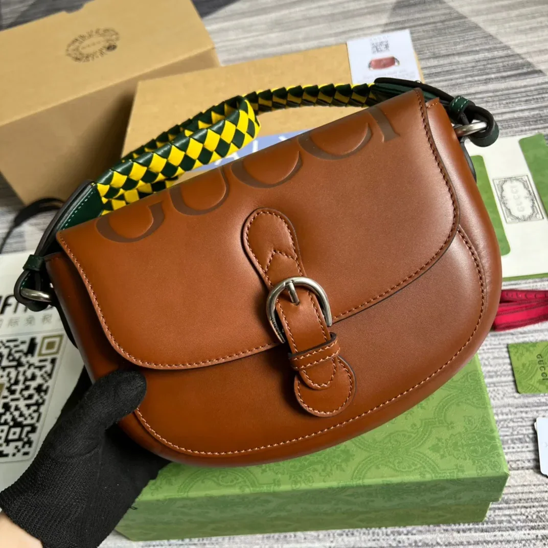 Gucci Aria Shoulder Bag in Brown Gold Hardware