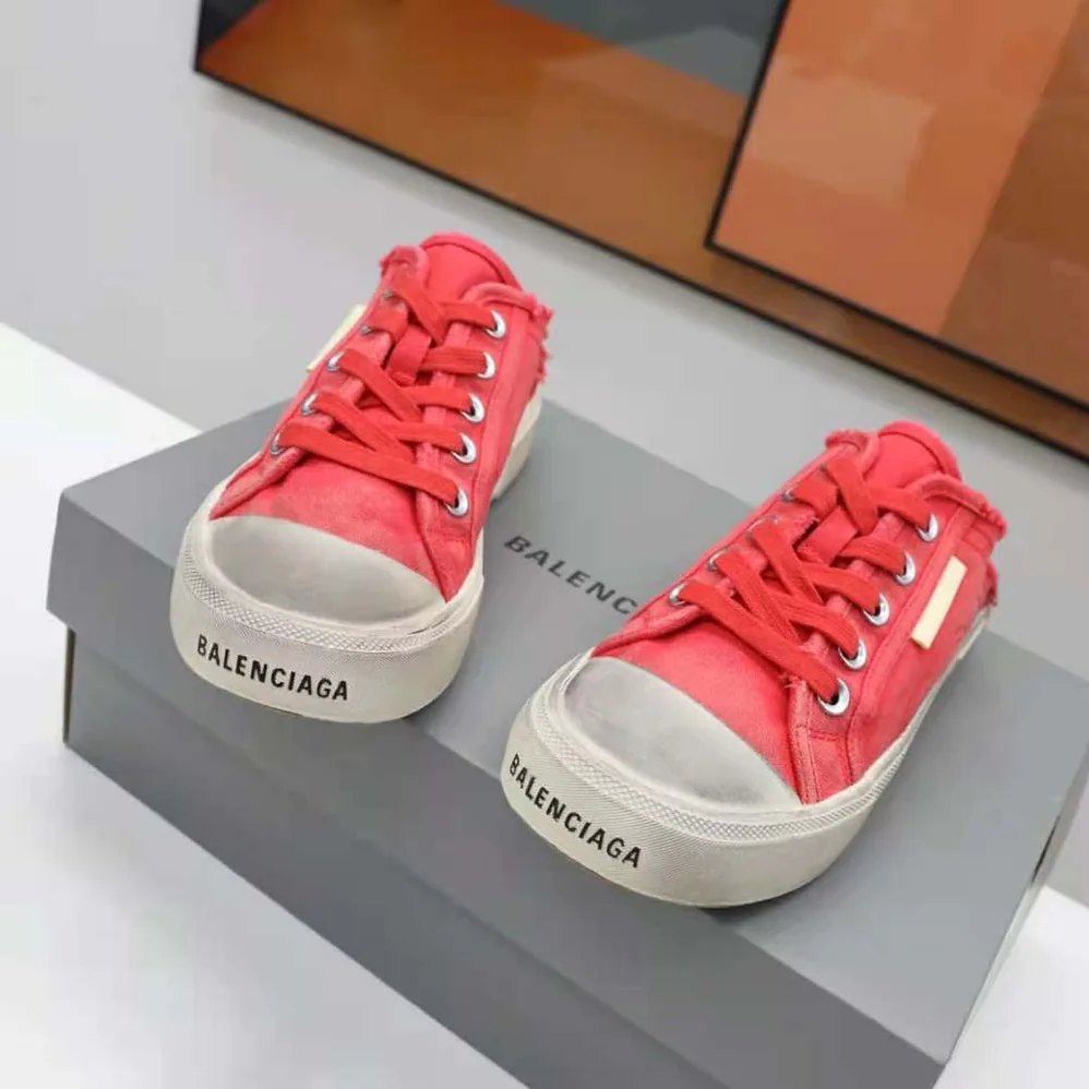 Balenciaga Paris Sneaker Mule in Red Destroyed Cotton and White Rubber for Unisex Balenciaga Paris Sneaker Mule in Red Destroyed Cotton and White Rubber for Unisex