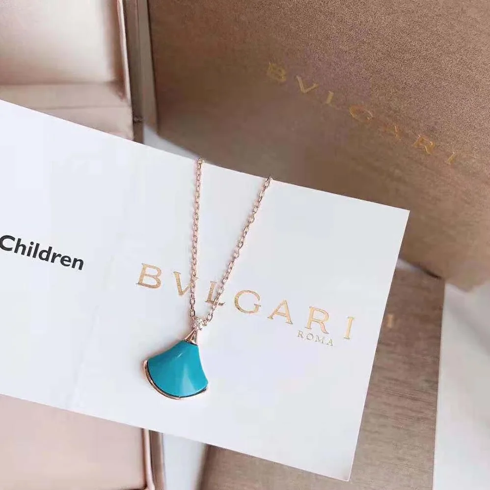 Bvlgari DIVAS' DREAM Necklace in 18 KT Rose Gold with Pendant Set for Women in Blue