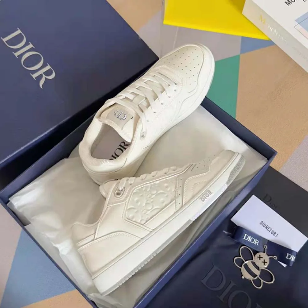 Dior B27 Low-top Sneaker Cream Patent Calfskin and Dior Oblique Gravity Leather for Men