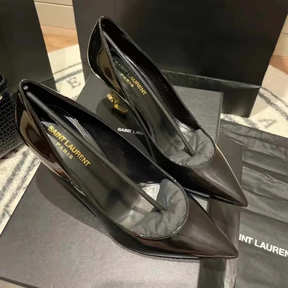 Saint Laurent YSL Opyum Pumps in Patent Leather for Women in Black