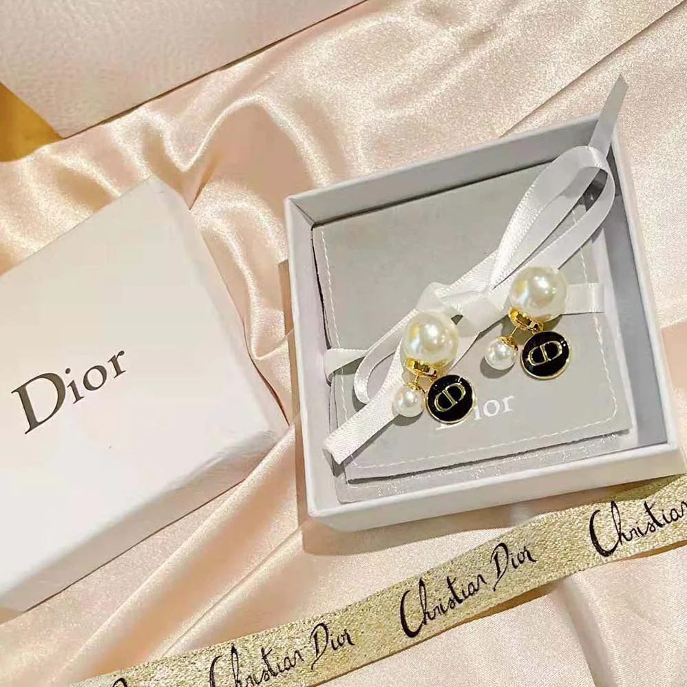 Dior Tribales earrings Gold-Finish Metal and White Resin Pearls with Black Lacquer for Women Dior Tribales earrings Gold-Finish Metal and White Resin Pearls with Black Lacquer for Women