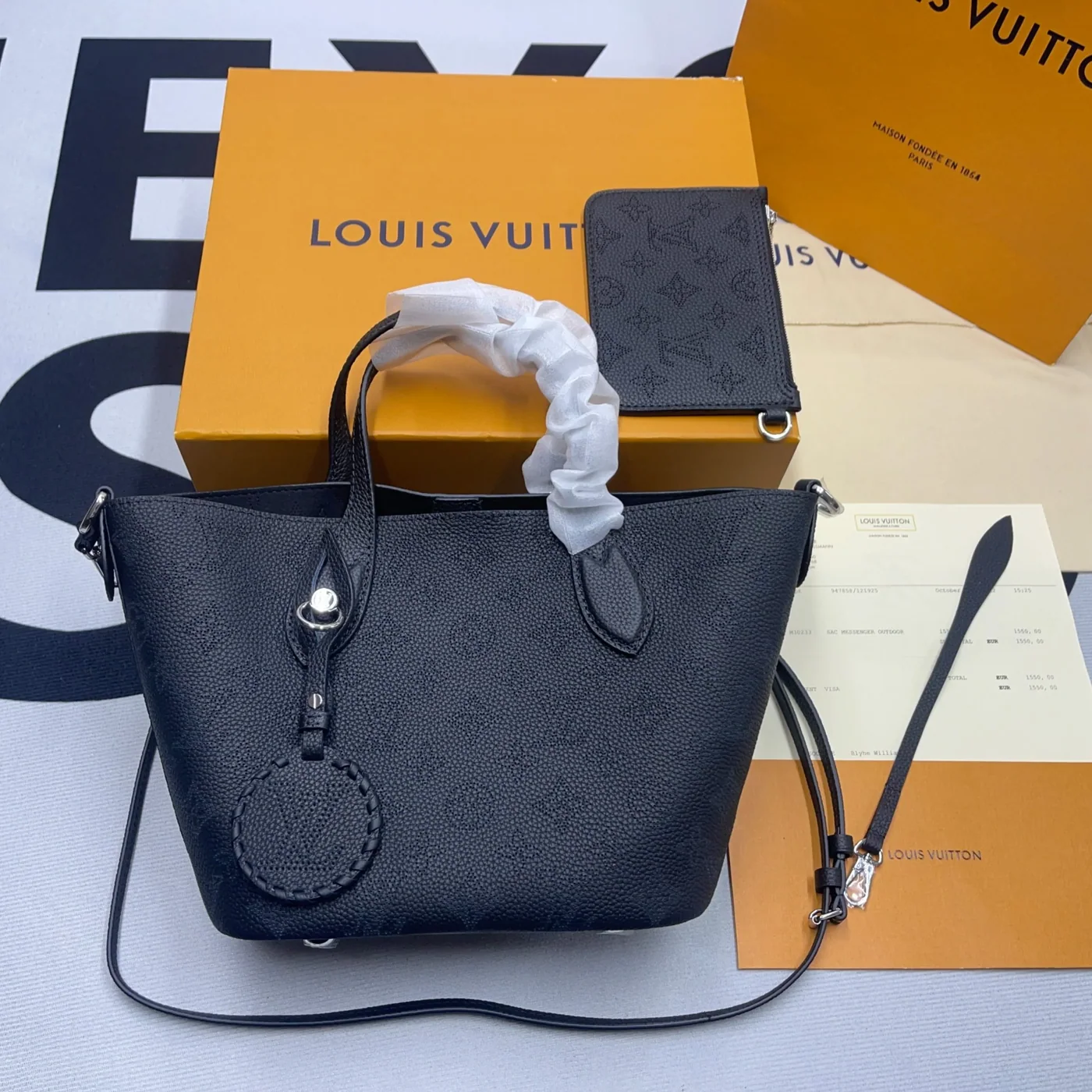 Louis Vuitton Loop Blossom PM Black / Louis Vuitton Loop Blossom PM Black /