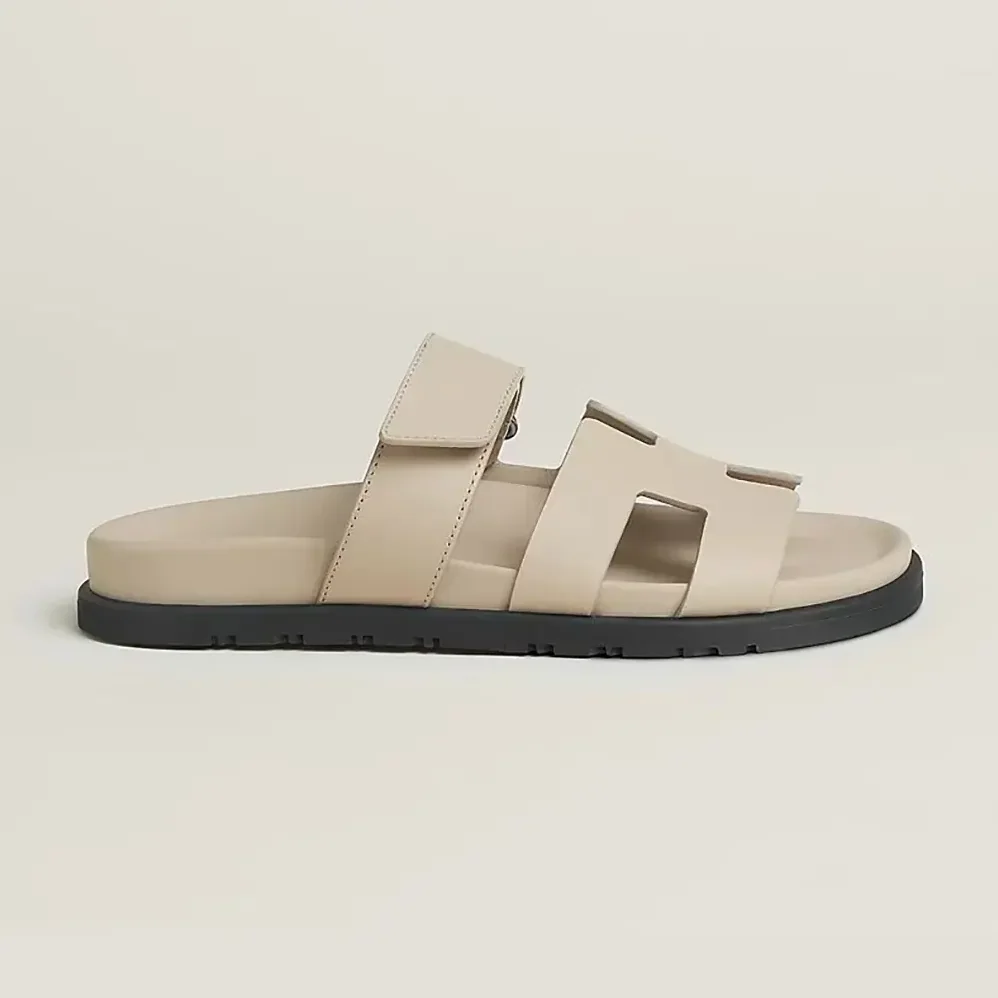 Hermes Chypre Sandal for Unisex in Beige Nomade Hermes Chypre Sandal for Unisex in Beige Nomade
