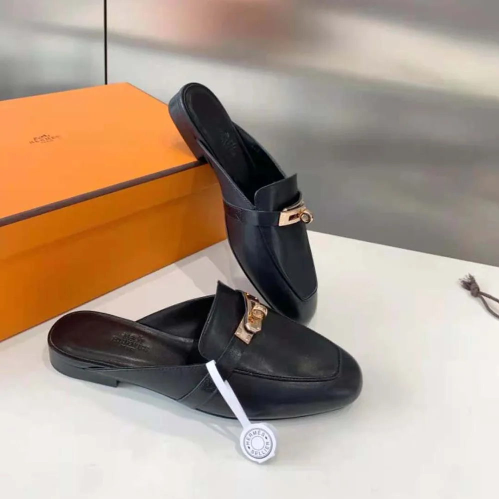 Hermes OZ Mule in Black Calfskin Leather for Women Hermes OZ Mule in Black Calfskin Leather for Women