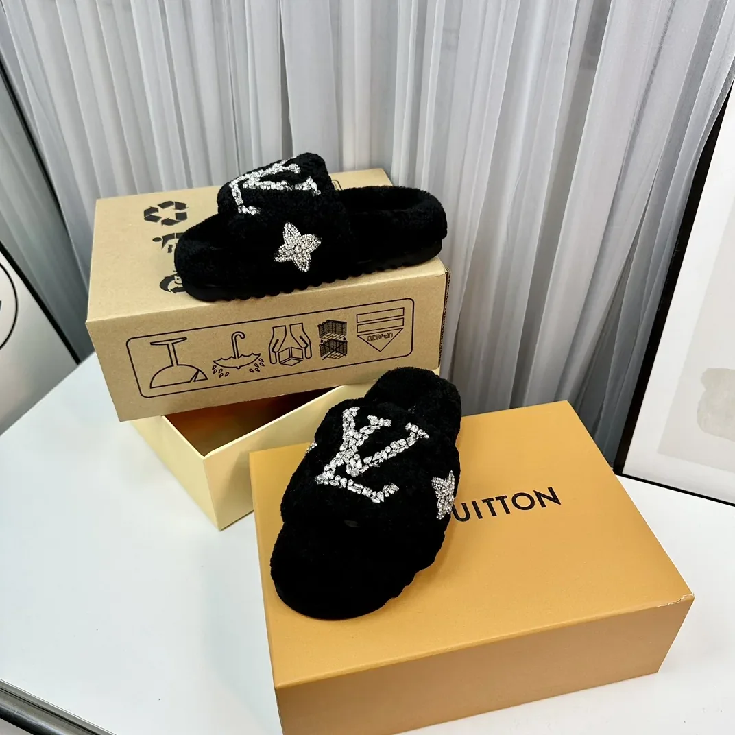 Louis Vuitton Paseo Flat Comfort Mule Black Louis Vuitton Paseo Flat Comfort Mule Black