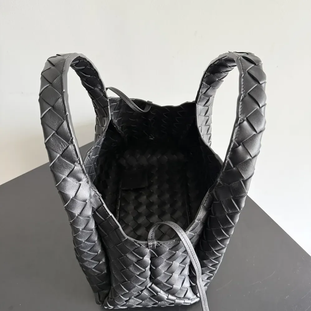 Bottega Veneta Small Campana for Women in Black