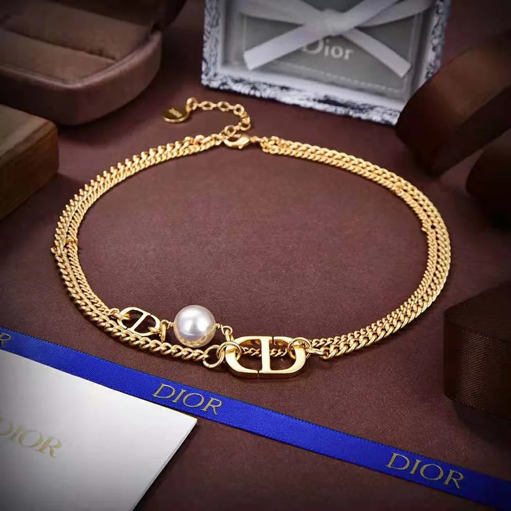 Dior 30 Montaigne Choker Gold for Women in Finish Metal Dior 30 Montaigne Choker Gold for Women in Finish Metal