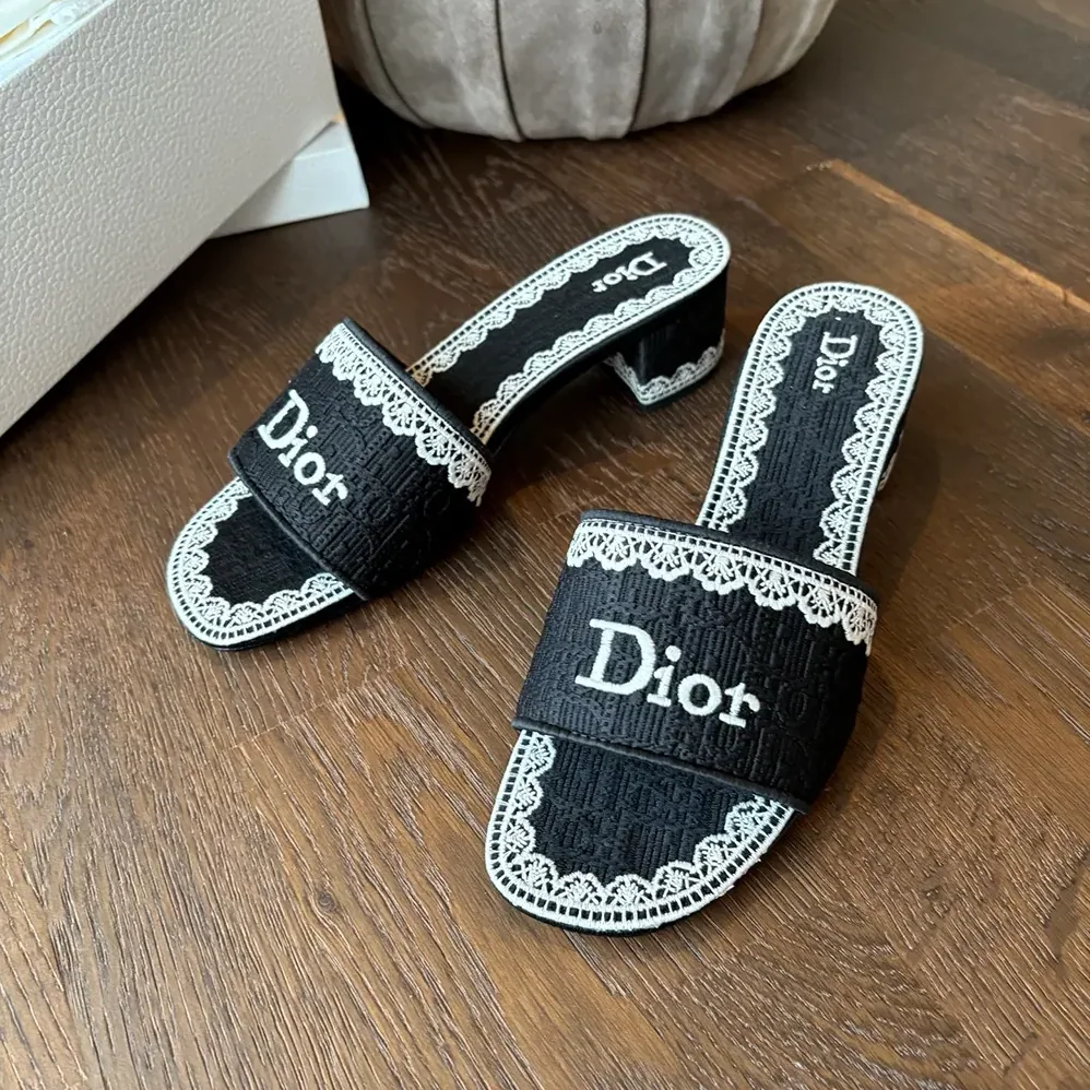 Dior Dentelle Heeled Slide Navy Blue Dior Oblique Embroidered Cotton and White Lace for Women Dior Dentelle Heeled Slide Navy Blue Dior Oblique Embroidered Cotton and White Lace for Women