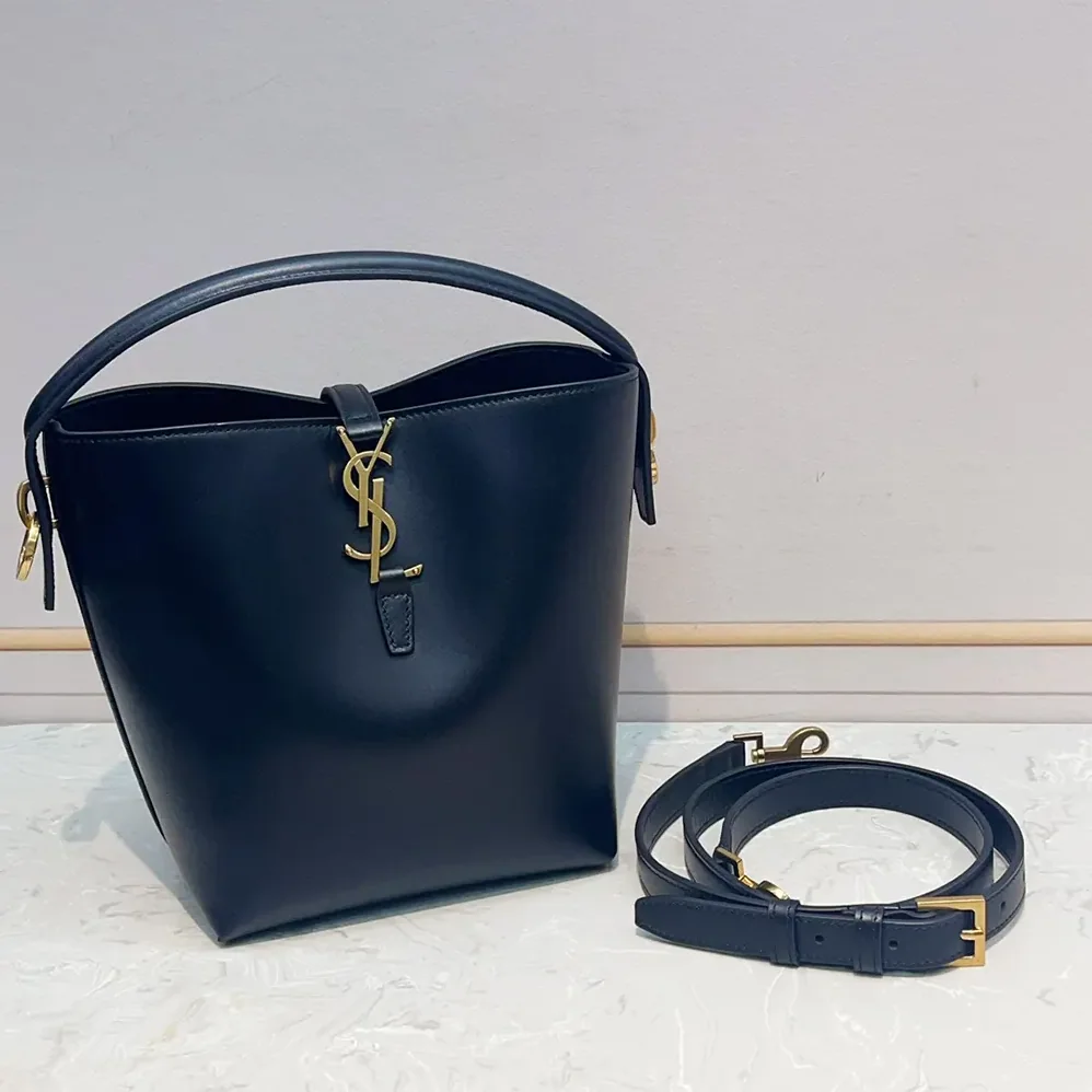 Saint Laurent YSL Le 37 Small in Shiny Leather for Women in Black Saint Laurent YSL Le 37 Small in Shiny Leather for Women in Black