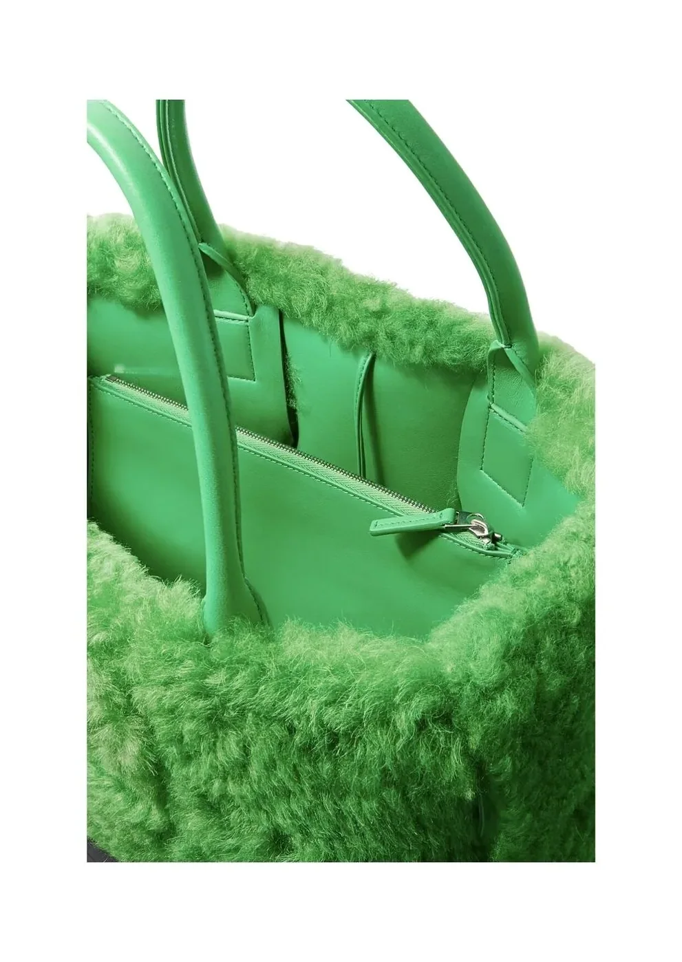 Bottega Veneta Arco Small Trimmed Intrecciato Shearling Tote Green Bottega Veneta Arco Small Trimmed Intrecciato Shearling Tote Green