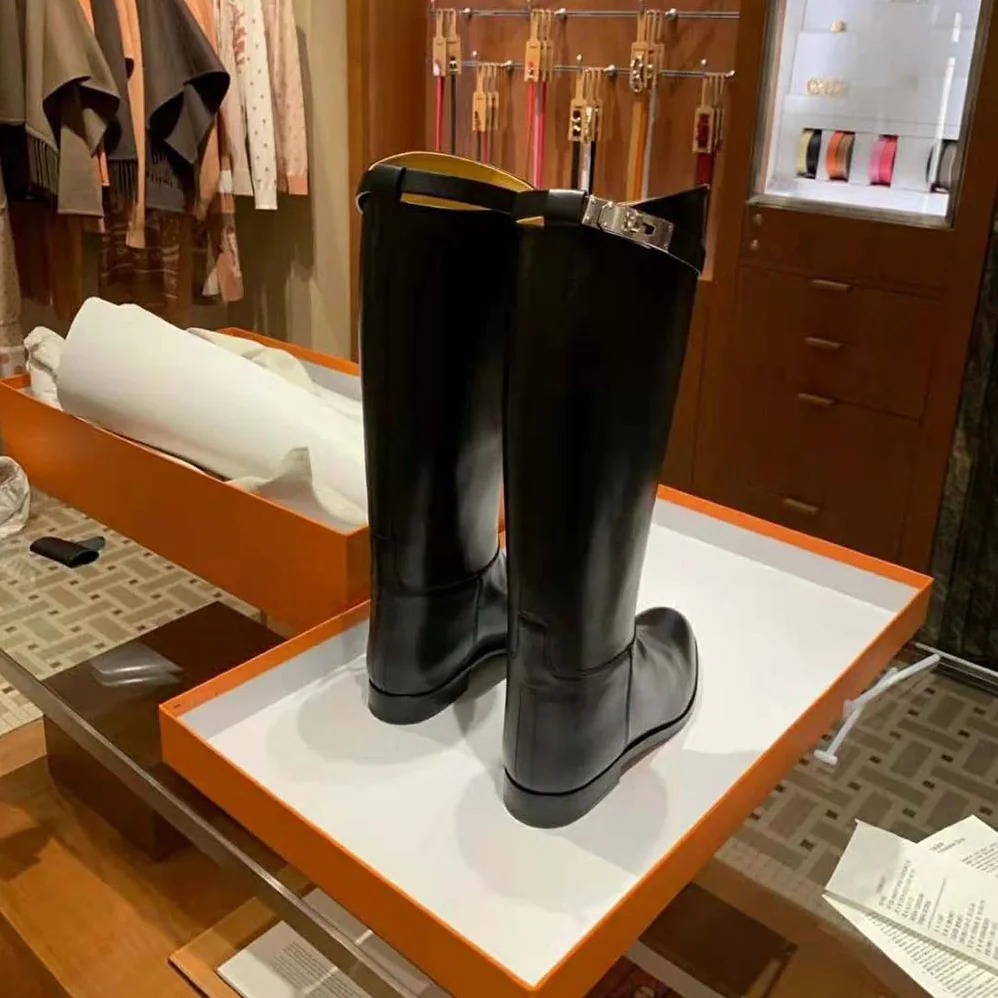 Hermes Jumping Boot in Box Calfskin for Women in Black Hermes Jumping Boot in Box Calfskin for Women in Black