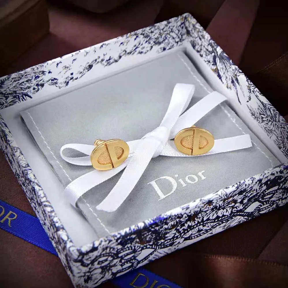 Dior Forever Dior Stud Earrings Gold for Women in Finish Metal Dior Forever Dior Stud Earrings Gold for Women in Finish Metal