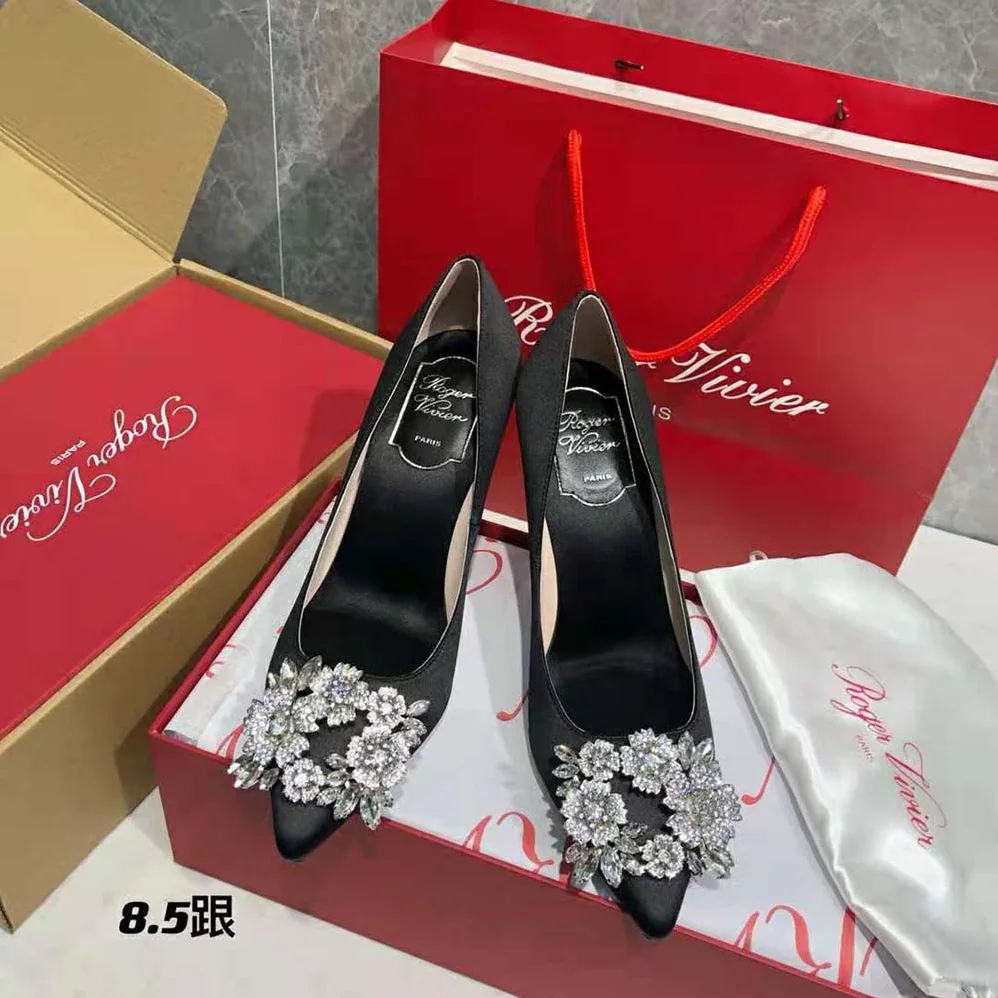 Roger Vivier RV Bouquet Strass Buckle Pumps in Satin for Women in Black