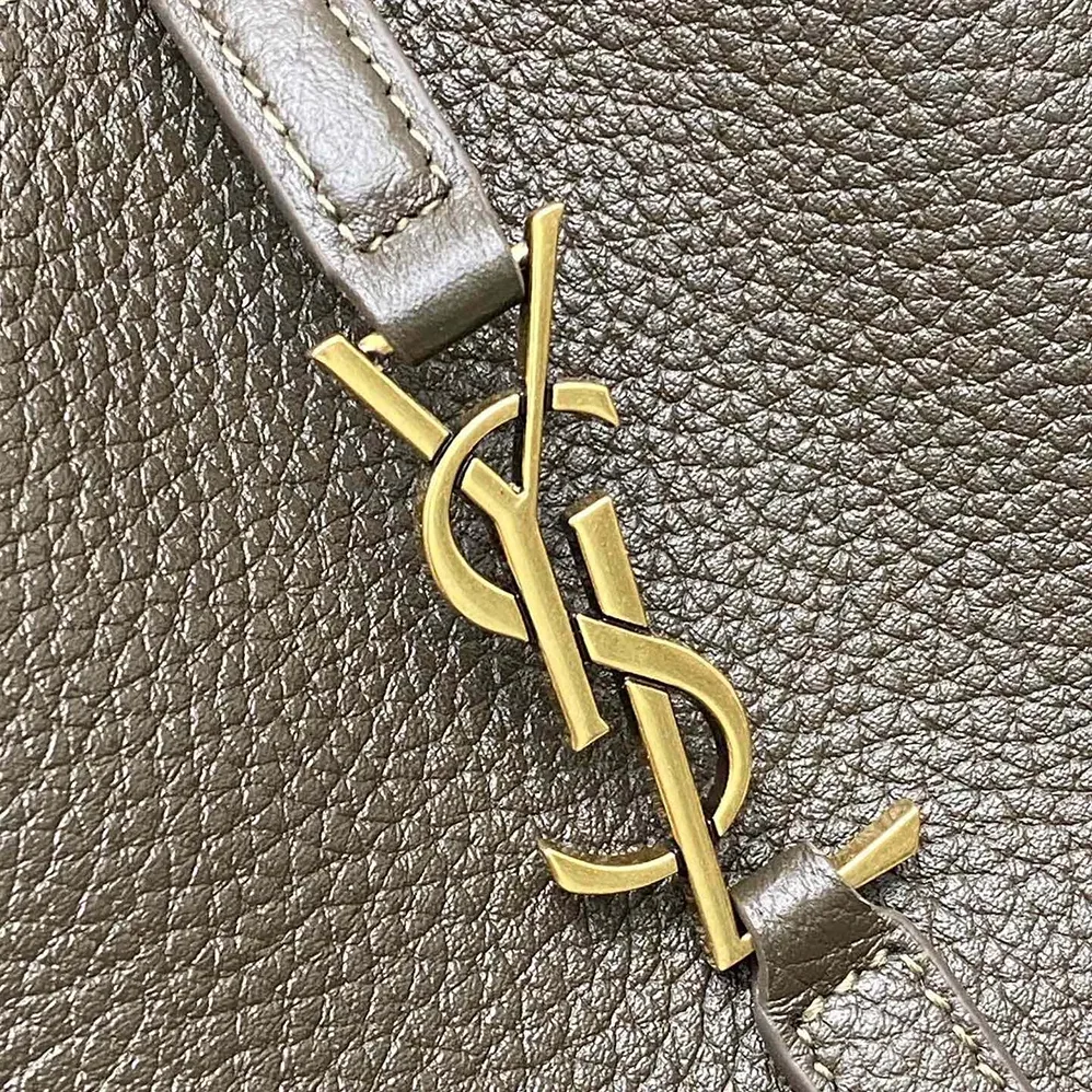 Saint Laurent YSL Le 5 à 7 Supple Baby in Grained Leather for Women in Dark Green