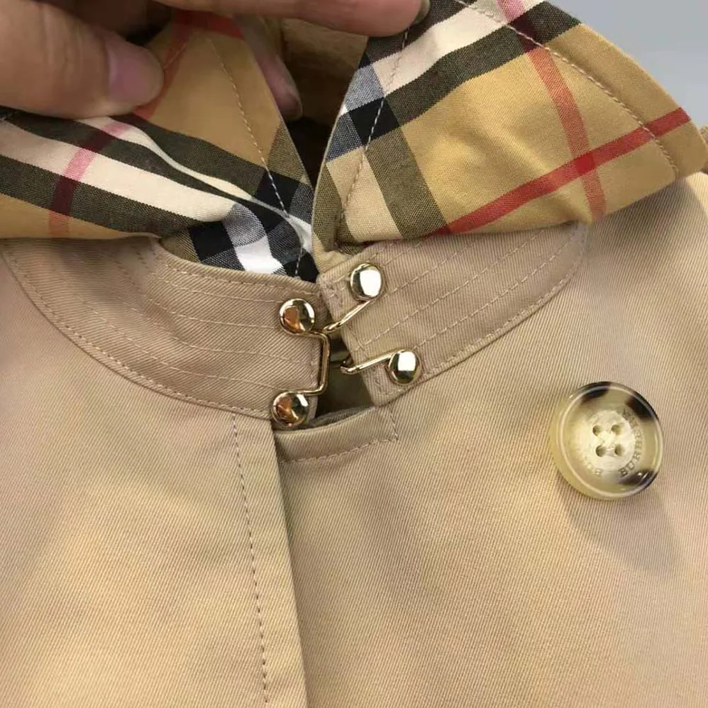 Burberry Kids' Cotton Gabardine Trench Coat in Beige