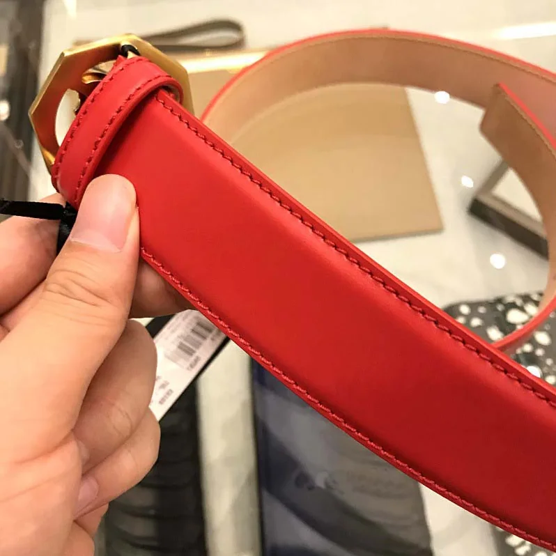 Versace Octagonal Medusa Leather Belt for Men in Red Versace Octagonal Medusa Leather Belt for Men in Red